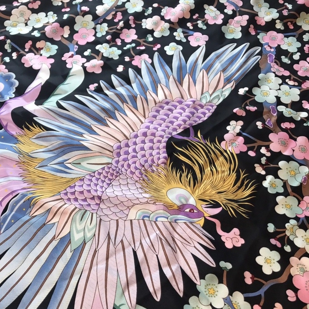 Emperor Scarf - Picture 4 of 4